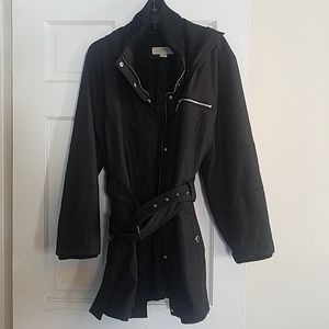 Women's hooded, belted winter jacket